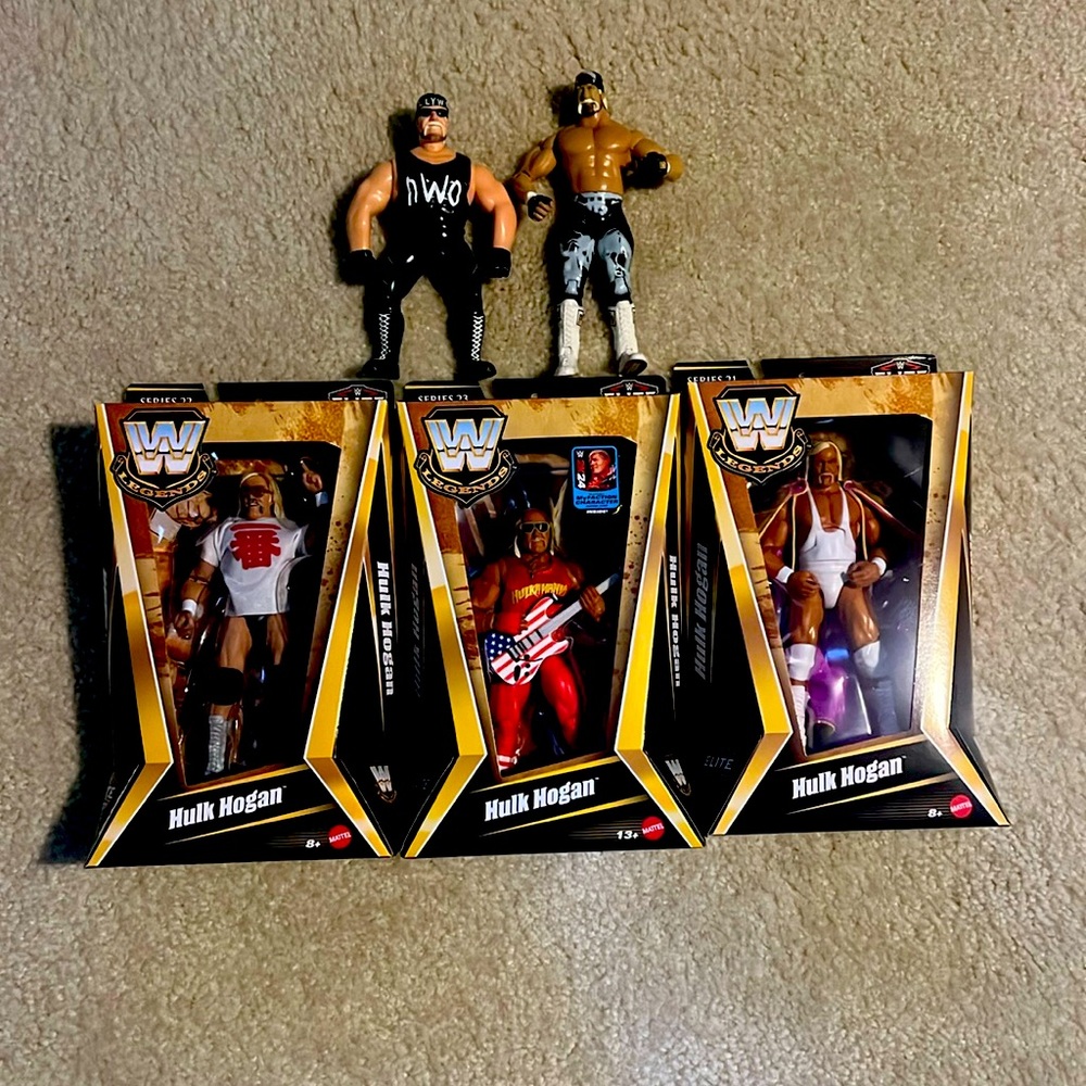 Hulk Hogan WWE figure lot